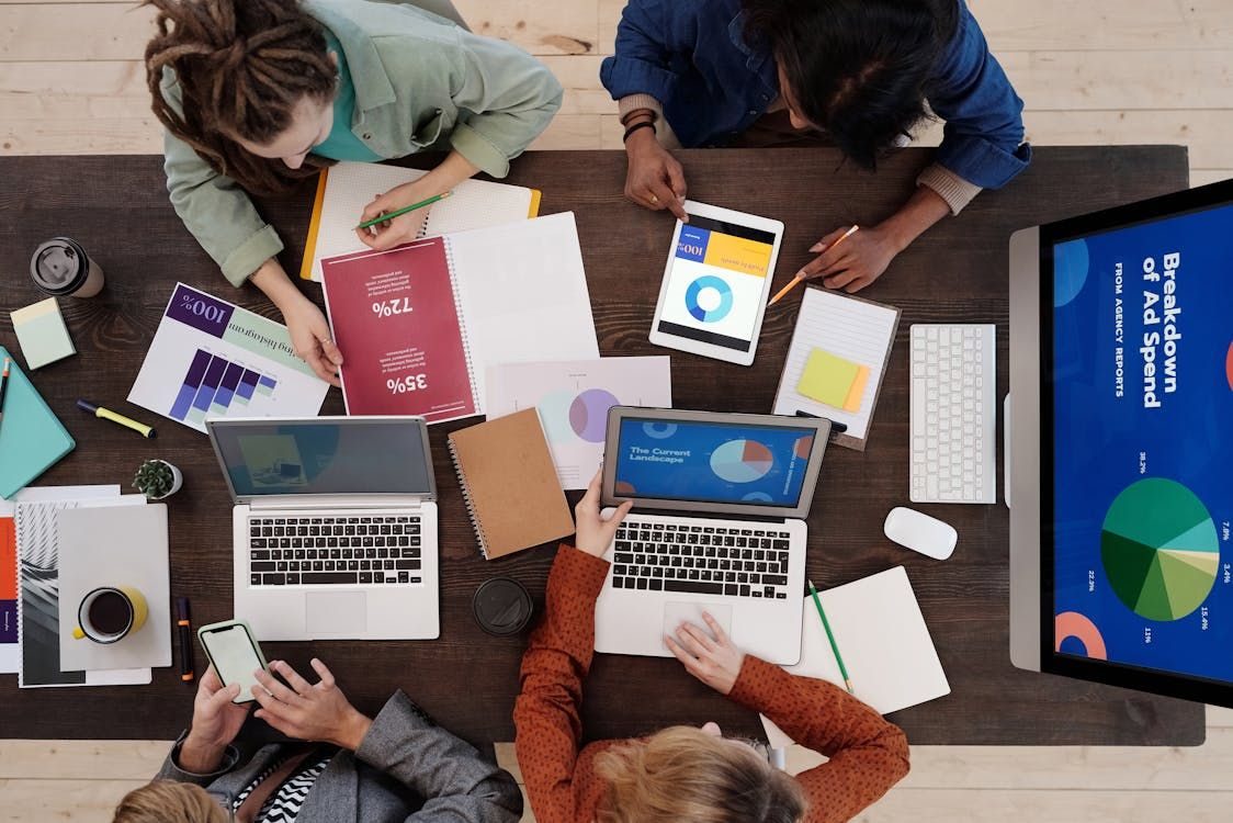 Advertising And Sign Franchises: Top Benefits Of Owning These Types Of Businesses