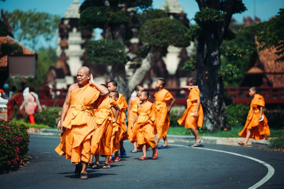Eight Dead in Thai Monk Crash Caused by 11-Year-Old Boy