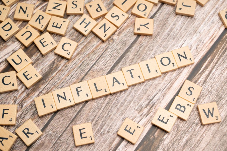 Australia's Inflation Rate Falls to 3.5% But Misses Forecasts, Keeping RBA on Edge