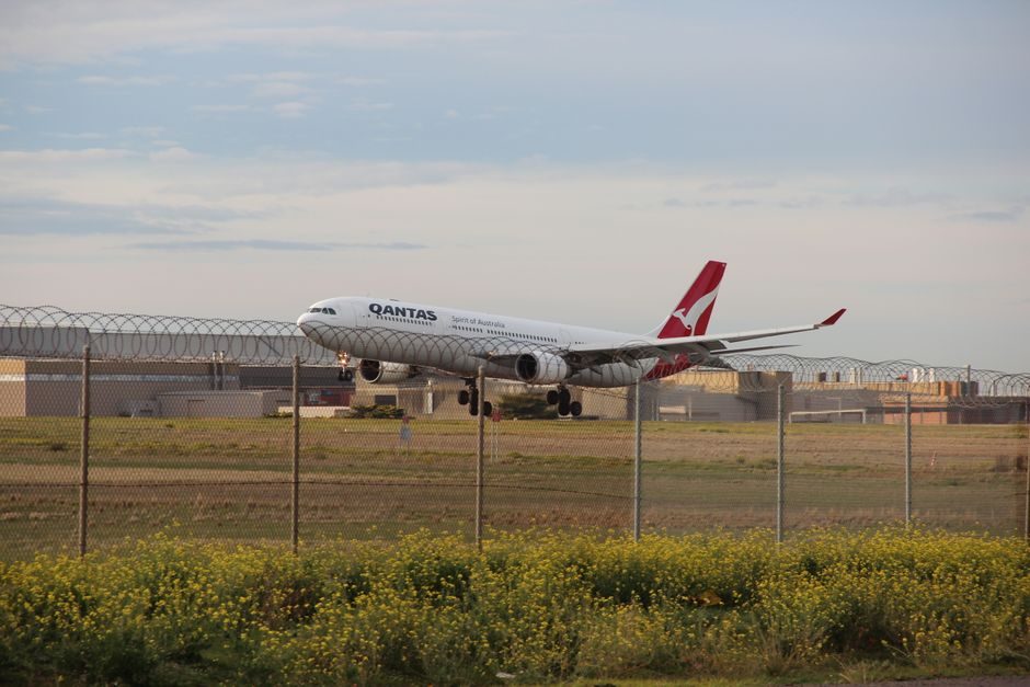 Australia's Migration Debate: Why Departures Are the Missing Piece