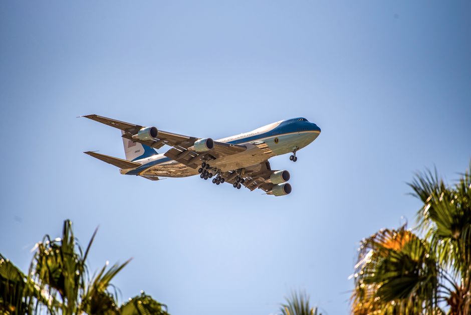 Emergency Slide Mishap Delays Trump's Departure on Qatar-Gifted Air Force One