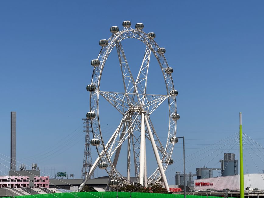 Melbourne Star Observation Wheel to Light Up Docklands Again After Five Years Dark