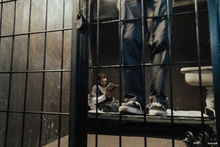 Western Australian Prisoners Paid $10.15 a Week to Sleep on Floors as Overcrowding Crisis Deepens